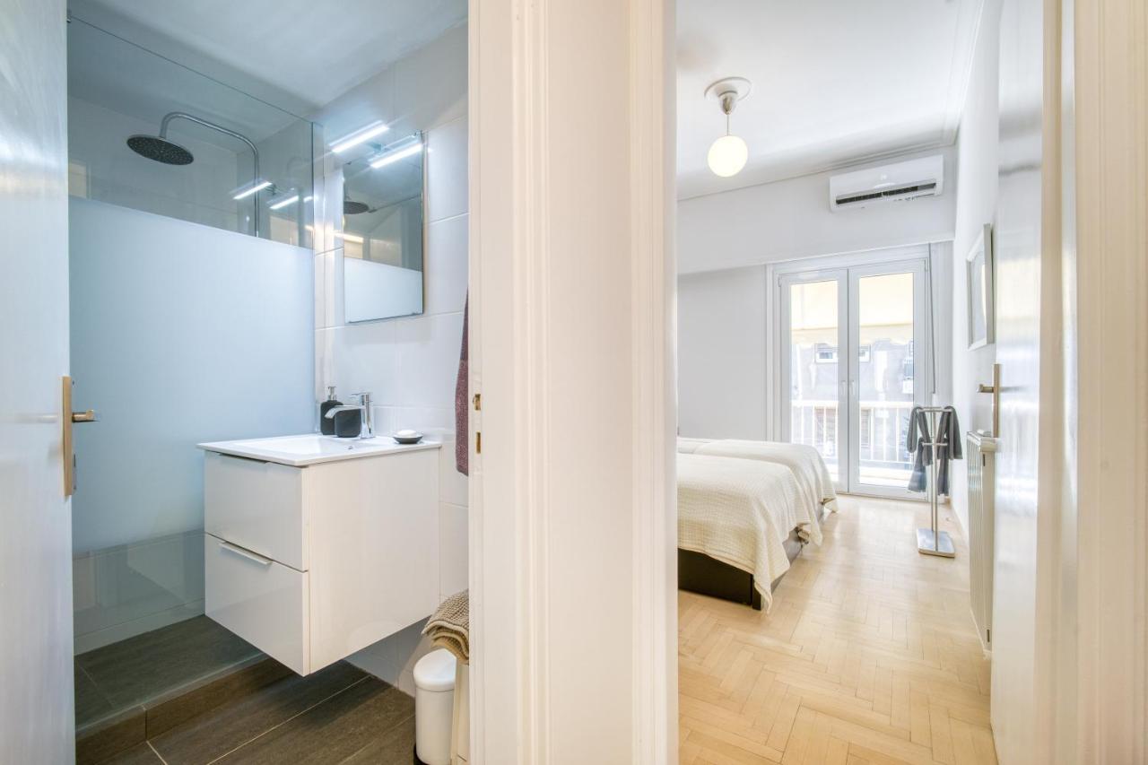 Elegant Light Two Bedroom Apartment In City Center Atény Exteriér fotografie